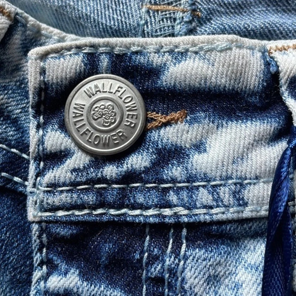 NWT Girl's Wallflower‎ Capri Jeans Size 5 - Picture 7 of 10